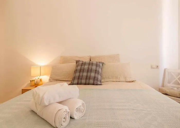 Vivienda Turistica Reformada Con Encanto
